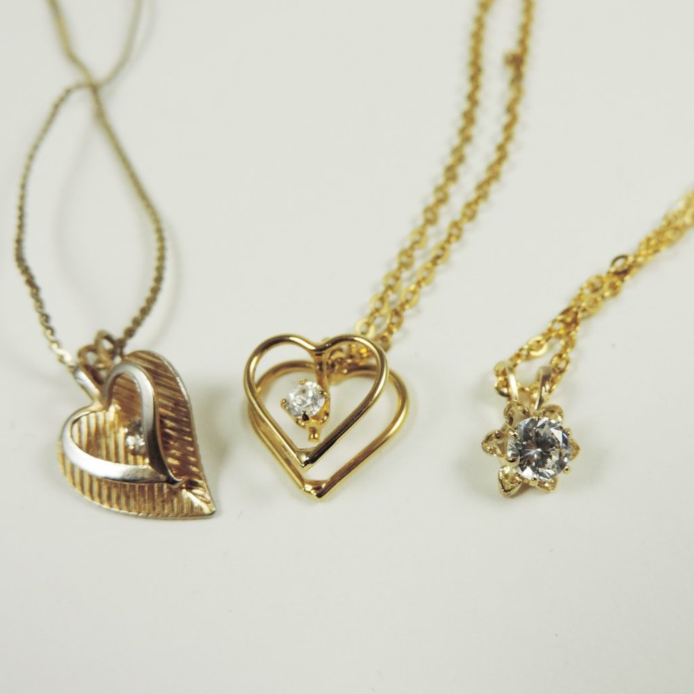 Vintage | 3 gold tone dainty necklaces with rhinestones